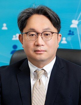 Dr. Julian, Tsung-Sheng Liu